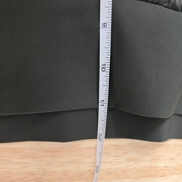 Athleta Sutton Joggers Womens 10 Charcoal Gray Hiking Pants Outdoor Cargo Pocket - Picture 6 of 9